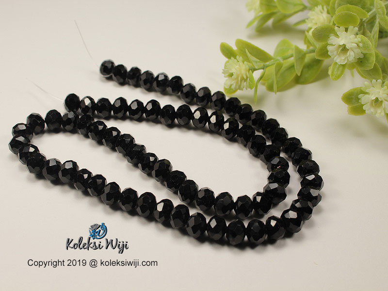 1 Untai Kristal Ceko Donat Opaque 8 mm Hitam K45