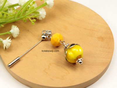 Sansha Yellow Beads Pins-024